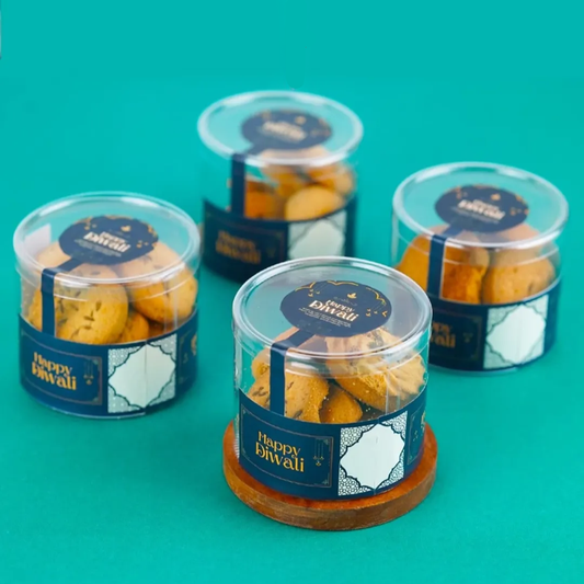 Make Wedding Favours Stand Out with EzeePack’s Clear Cookie Jars